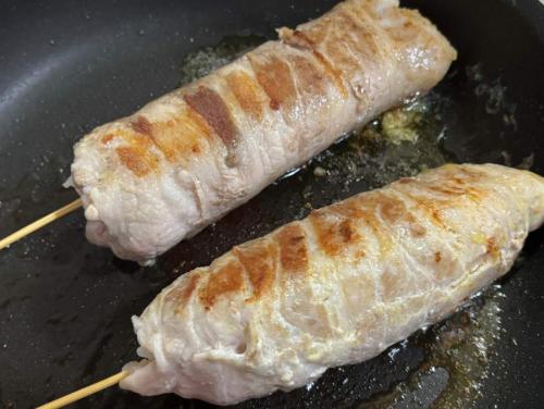 表面に焼き目を付ける