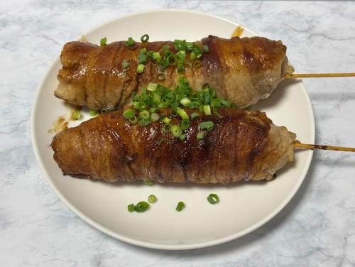 最後に万能ネギや七味をトッピングすれば完成