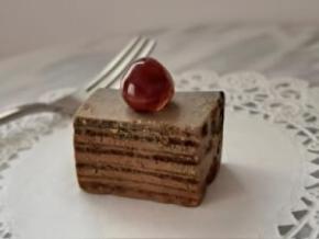見た目は完全にチョコケーキだけど……実は“石”だった作品に脳がバグる