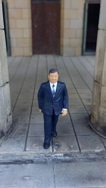 石破茂氏の人形