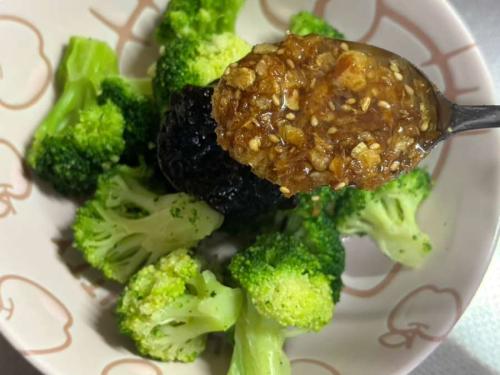 「ねぎ油」を加える