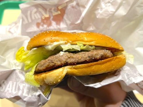 ジューシーな肉の旨味と食感が美味しい