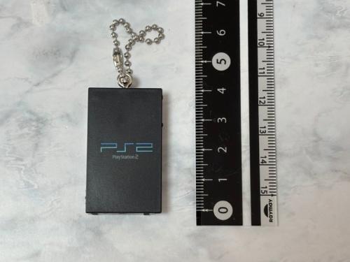 サイズは直径約4cm
