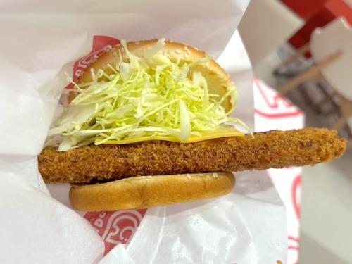 わんぱくメンチカツバーガー横