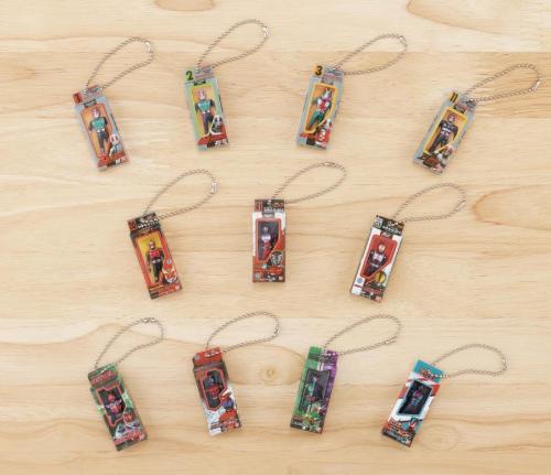 ボールチェーン付き