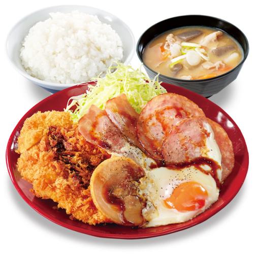 「ウルトラエッグカツ定食」は税込1089円（券売機店舗は税込1090円）