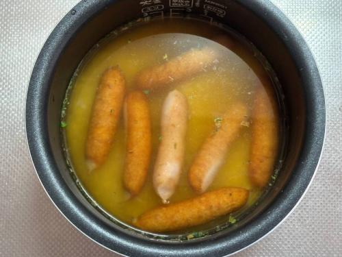 ウインナーを並べる