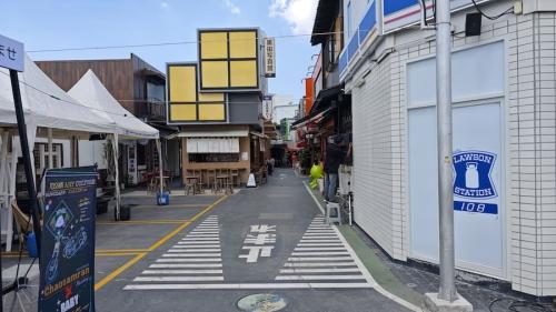 奥に山手線らしき車両