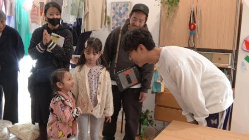 妻夫木さん自ら子どもたちに優しく声をかける