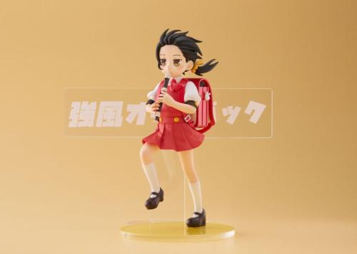 「あみあみ限定版」には「楽曲ロゴアクリルスタンド」が付属