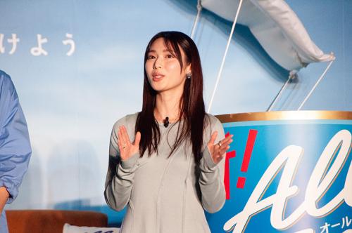 自身の「開放ルーティーン」を語る白石聖さん