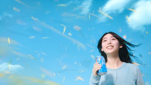 俳優の白石聖さんを起用した新テレビCM「香りがおいしさだったんだ」篇（15秒）