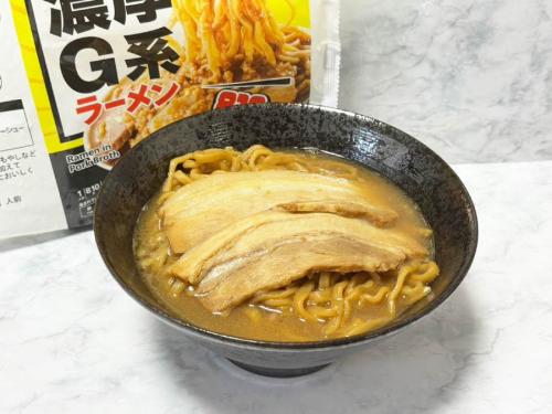 総重量約810gの圧倒的ボリューム　セブン「濃厚G系ラーメン」でG系デビューしてみた