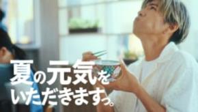 木村拓哉、最後の一切れを残した理由とは　吉野家CMで見せた食べ方に注目