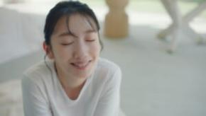 波瑠が命名した「ペンちよちゃん」と共演　「ここひえ」新CM公開