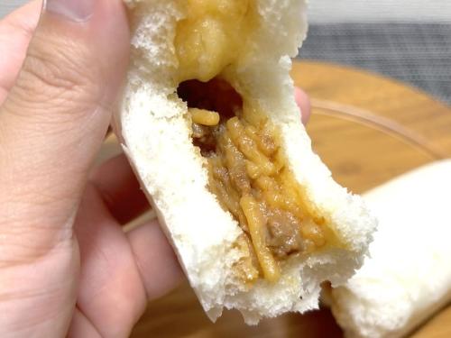 短い麺が混じったフィリング