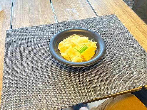 遠目に見ると白身魚？