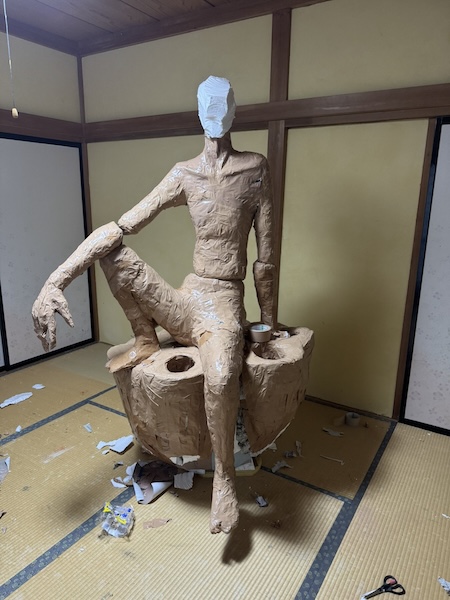 「削って形を作るより、増やして形を作る方が好きだった」