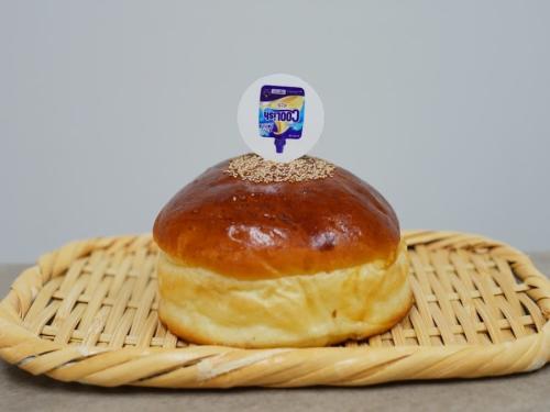 ピックが刺さっている