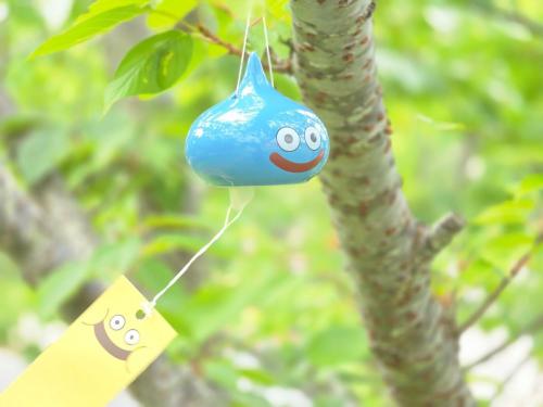 スライムをモチーフにした夏限定クラフト体験「スライム風鈴~わたしだけの音だより~」が7月10日より開催