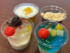 うどんがまさかの冷スイーツに!?丸亀製麺の新作「丸亀うどんプリン」を全種レビュー