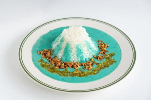 青い富士山カレー