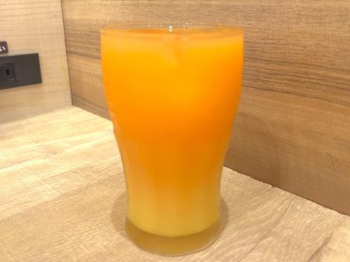 オレンジジュース+野菜ジュース