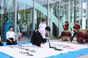 四天王寺大学の学生があべのハルカスでライブパフォーマンスを展開！「ハル大祭2025」開催情報