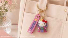 HELLO KITTY SMILE限定ラバーマスコットキーホルダーが8月15日より登場