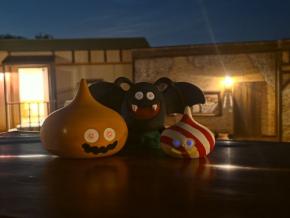 ニジゲンノモリで光るモンスターを作るハロウィンクラフト体験開催