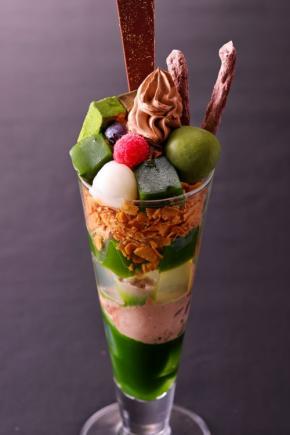 宇治の伊藤久右衛門が冬の季節限定「抹茶チョコレートパフェ」を提供開始