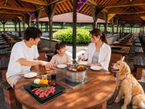 「KOBE WEST BBQ」愛犬同伴エリア新設＆焼肉ランチ・BBQメニューリニューアル