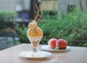 千草ホテルの看板メニュー「うきはの桃まるごとパルフェ」が7月1日より提供開始