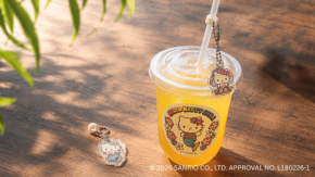 HELLO KITTY SMILEで限定ストローチャームをプレゼント