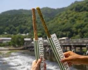 嵐山にテイクアウトチュロス専門店「CHURRO STAND Arashiyama」が8月8日オープン