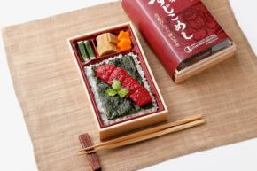 青森駅で連日完売の駅弁「青森すじこめし」が実証販売中