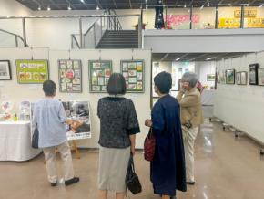 介護付有料老人ホーム「ヴィンテージ・ヴィラ」、高齢者たちの作品発表会を開催