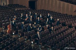 セオリー、世界に活躍する音楽家の舞台衣装を提供 - クラシック音楽の世界に新たな風を