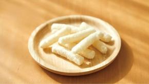 5秒に1個売れている*ベビーせんべいに待望の新味「くちどけおこめぼーひじきのり・しらすおかか」11月上旬より発売！