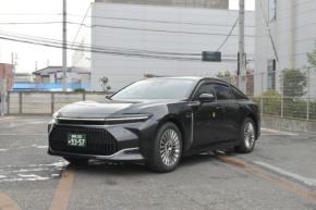 西武ハイヤーが水素エネルギー活用の燃料電池ハイヤー「トヨタ クラウン FCEV」を導入！次世代エネルギーを活用したハイヤー事業を展開