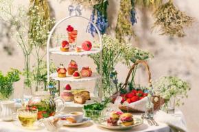 春の息吹を感じる「Strawberry & Botanical Afternoon Tea」リーベルホテル大阪で限定開催