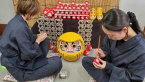 縁起物ブランド「東団や」の人気商品「幸せだるま」、自社製造開始！