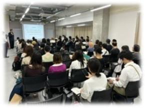 国立印刷局の工芸官が倉敷芸術科学大学で特別講義を実施、凹版彫刻の実演・指導も