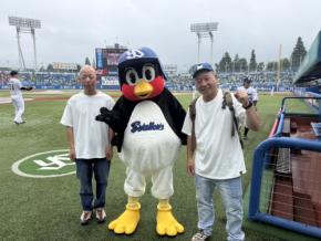 バイきんぐ、結成30周年!ヤクルト戦で熱血始球式!『小峠と西村キャンプ場』全国放送へ