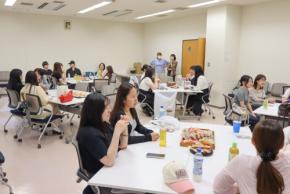 大阪信愛学院大学看護学部、卒業生44名が集う初のホームカミングデーを開催