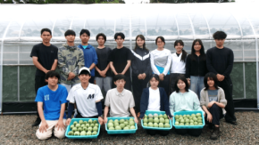 近畿大学農学部、摘果メロンを動物園へ提供し持続可能な農業を実践
