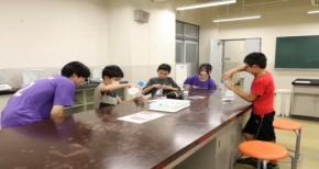 近畿大学工学部サイエンスラボ部、地域イベントで親子向け科学ワークショップを実施