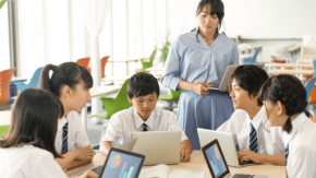 昭和女子大学と立教新座高校が連携しアンコンシャスバイアスを学ぶ授業を実施