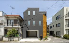 12坪の敷地に建つ二人とペットの住まい