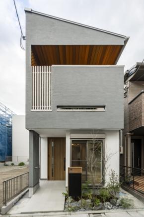 東京都大田区に完成した植物と暮らす木造2階建て住宅